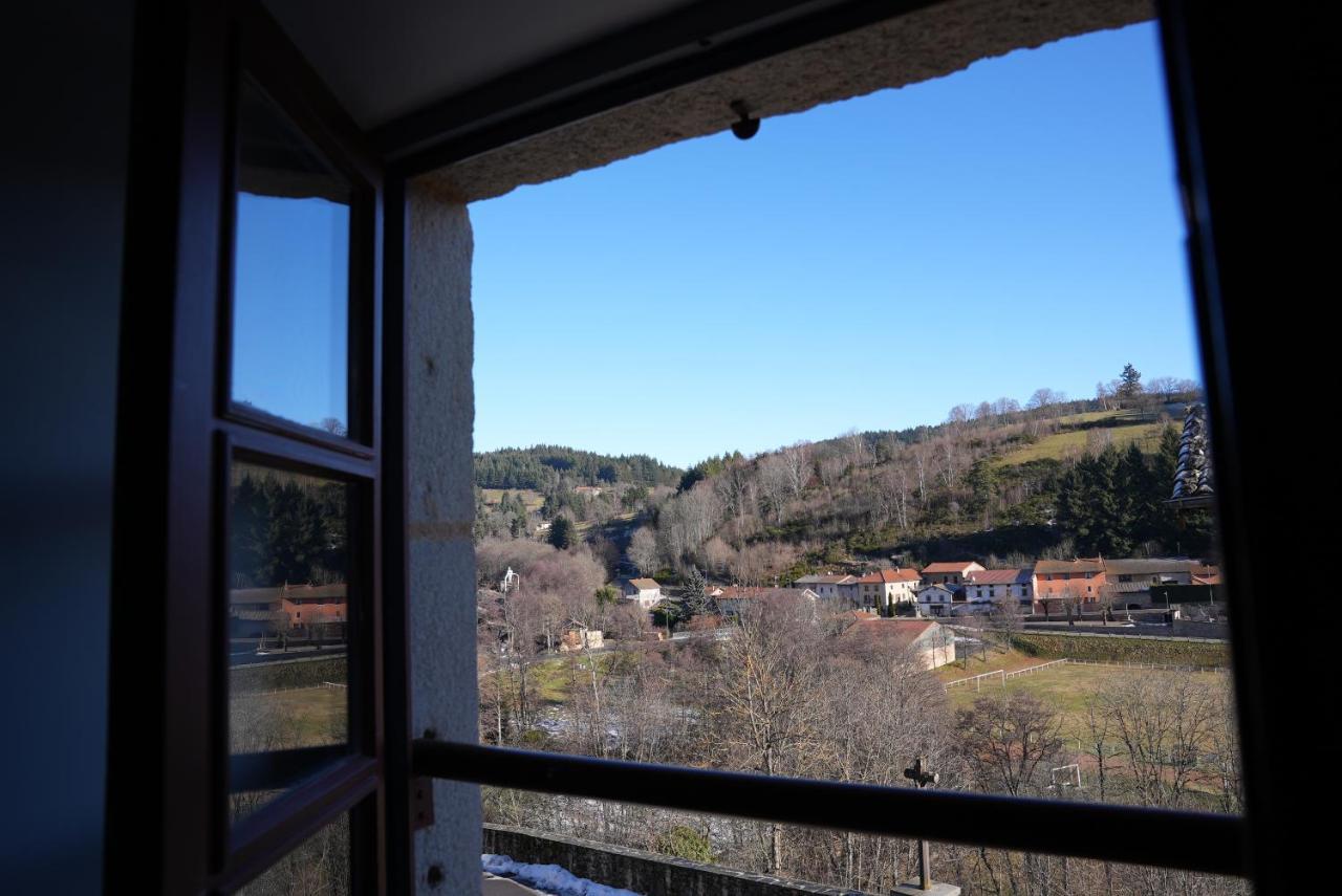 Appartement Spacieux Au Pied Des Pistes Chalmazel-Jeansagniere Eksteriør bilde